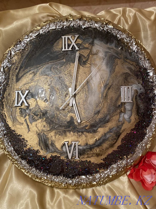 Часы из эпоксидный смола/арт декор/ручная работа/резин арт/подарки Алматы - изображение 2