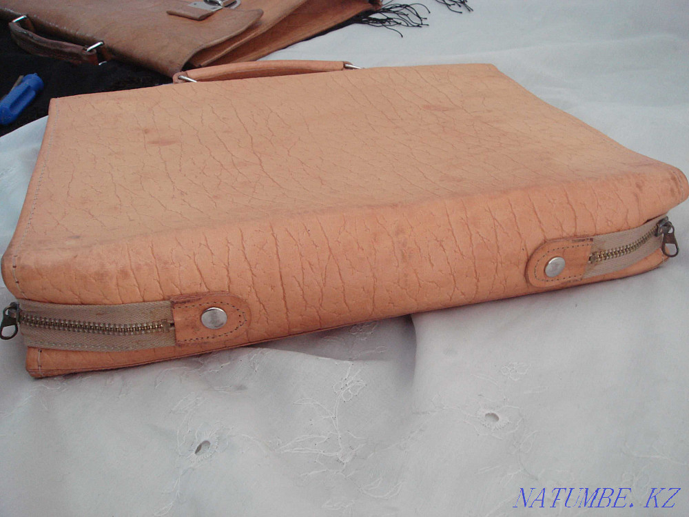 WICO Czechoslovakia vitage 1960 портфели кожа воловья НОВЫЕ с замками Алматы - изображение 7