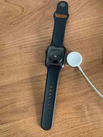 Apple Watch SE space grey 44mm Ust-Kamenogorsk