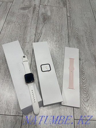 Продам Apple watch 4 серия 40 мм Усть-Каменогорск - изображение 1