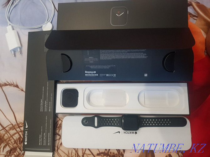 Apple Watch Nike S5 40 mm + наушники AirPods 40 тыс Усть-Каменогорск - изображение 2