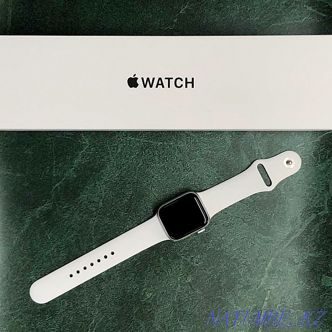 Apple watch Se 40mm in new condition, under warranty Ust-Kamenogorsk - photo 1