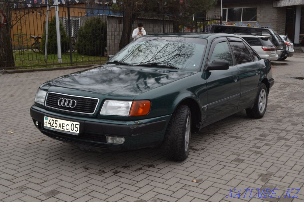 Audi 100  Алматы - изображение 1