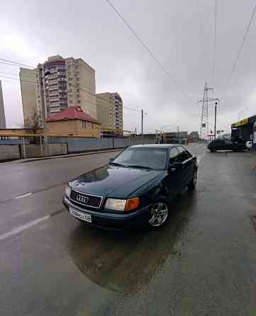 Audi 100    года Almaty