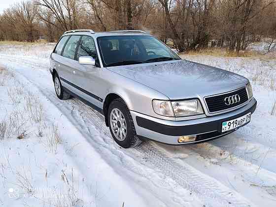Audi 100    года Karagandy