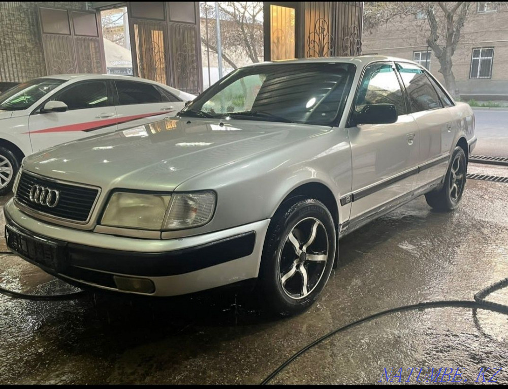 Audi 100    year Shymkent - photo 1