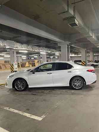 Toyota Camry    года  Алматы