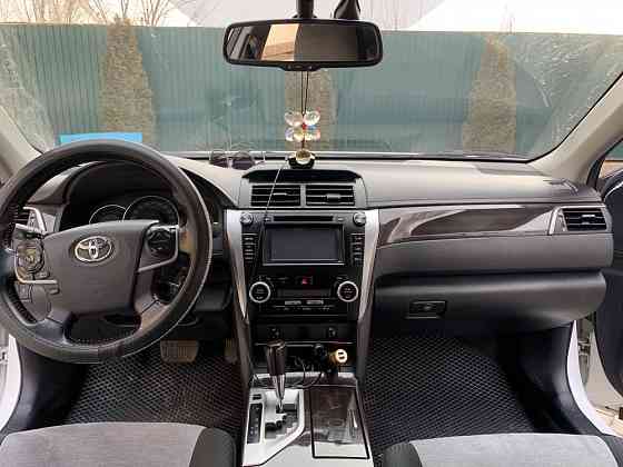 Toyota Camry    года  Алматы