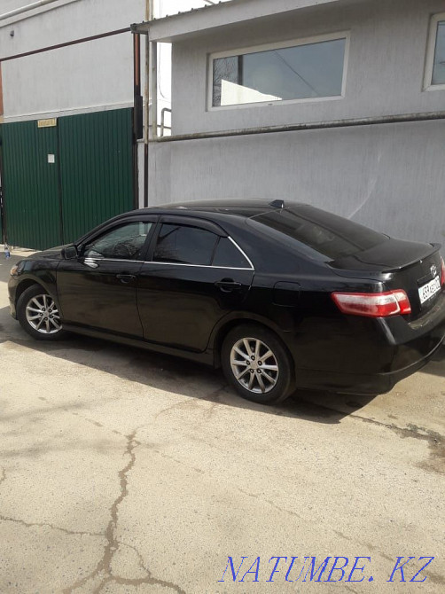 Жылдың Toyota Camry  Алматы - изображение 2
