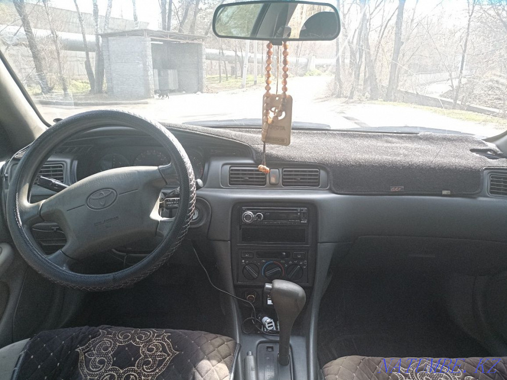 Жылдың Toyota Camry  Алматы - изображение 6