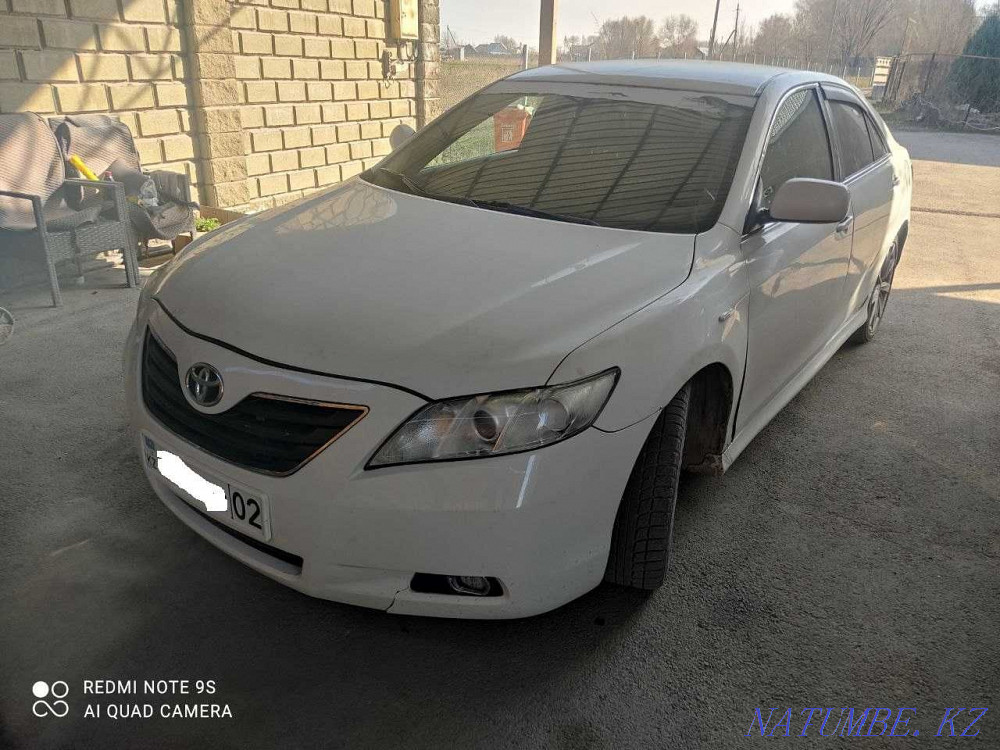 Жылдың Toyota Camry  Алматы - изображение 1