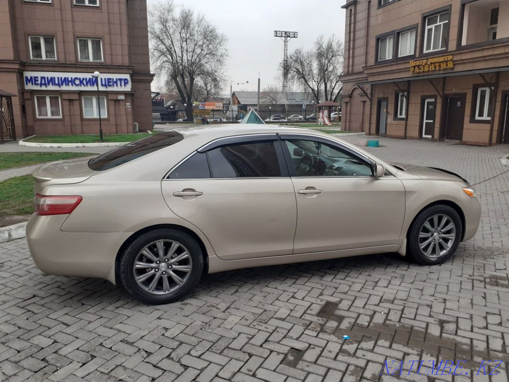 Жылдың Toyota Camry  Алматы - изображение 3