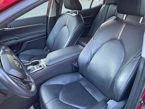 Toyota Camry    года  Алматы