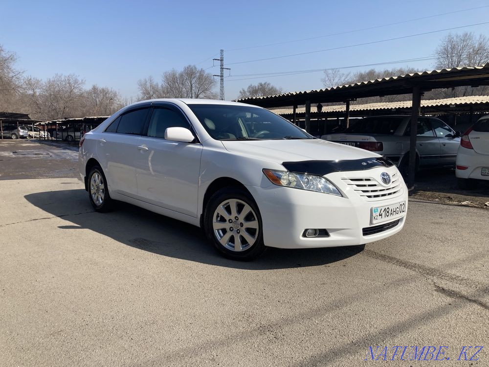 Жылдың Toyota Camry  Алматы - изображение 1
