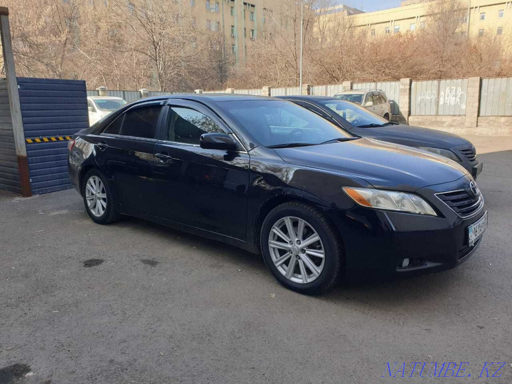 Жылдың Toyota Camry  Алматы - изображение 1