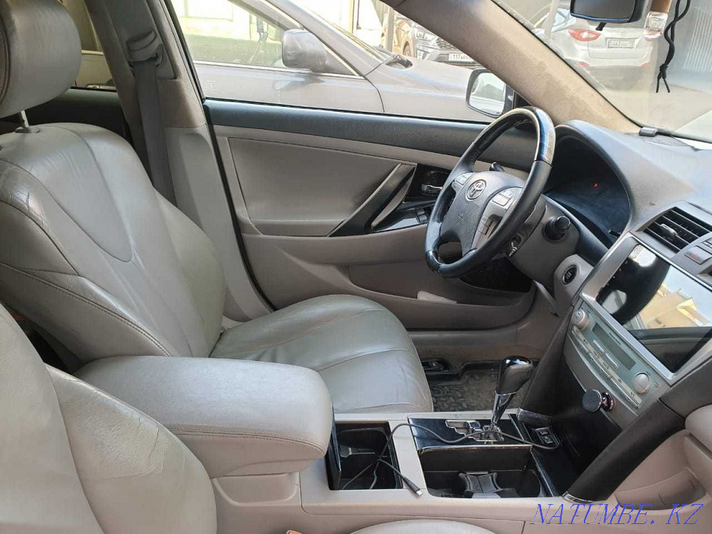 Жылдың Toyota Camry  Алматы - изображение 3