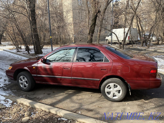 Жылдың Toyota Camry  Алматы - изображение 2