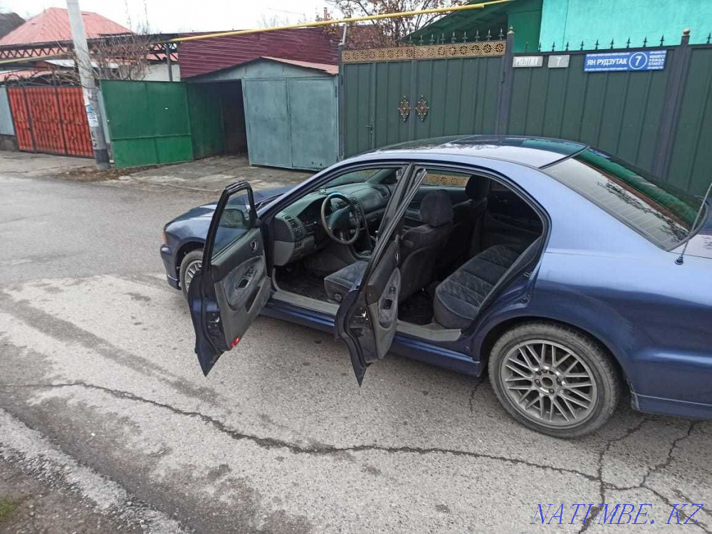 Mitsubishi Galant    года Алматы - изображение 7