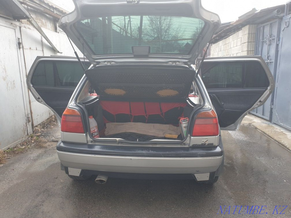 I will sell the car Volkswagen golf 3 Almaty - photo 3