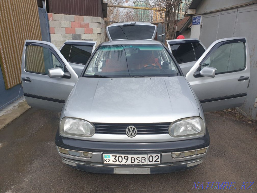 I will sell the car Volkswagen golf 3 Almaty - photo 2