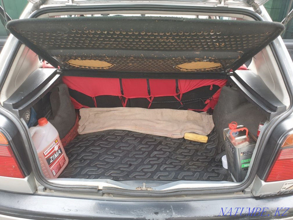 I will sell the car Volkswagen golf 3 Almaty - photo 4