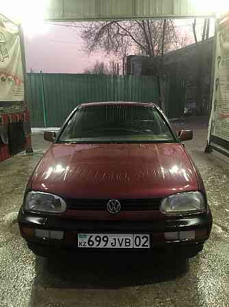 Volkswagen Golf 3 хорошем состояне Алматы