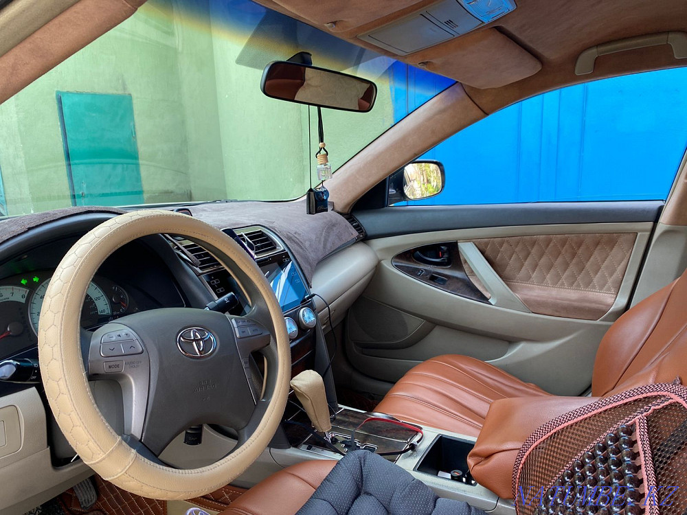 Toyota Camry    года Шымкент - изображение 3