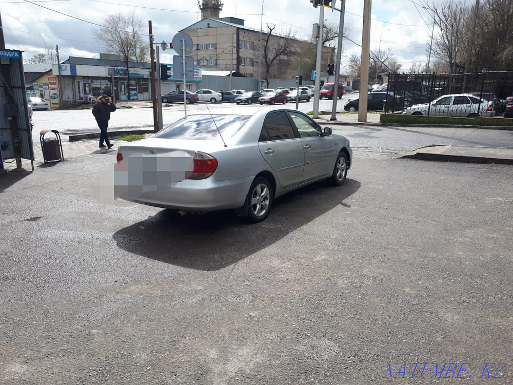Toyota Camry    года Шымкент - изображение 2