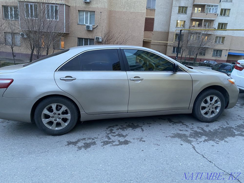 Toyota Camry    года Шымкент - изображение 2