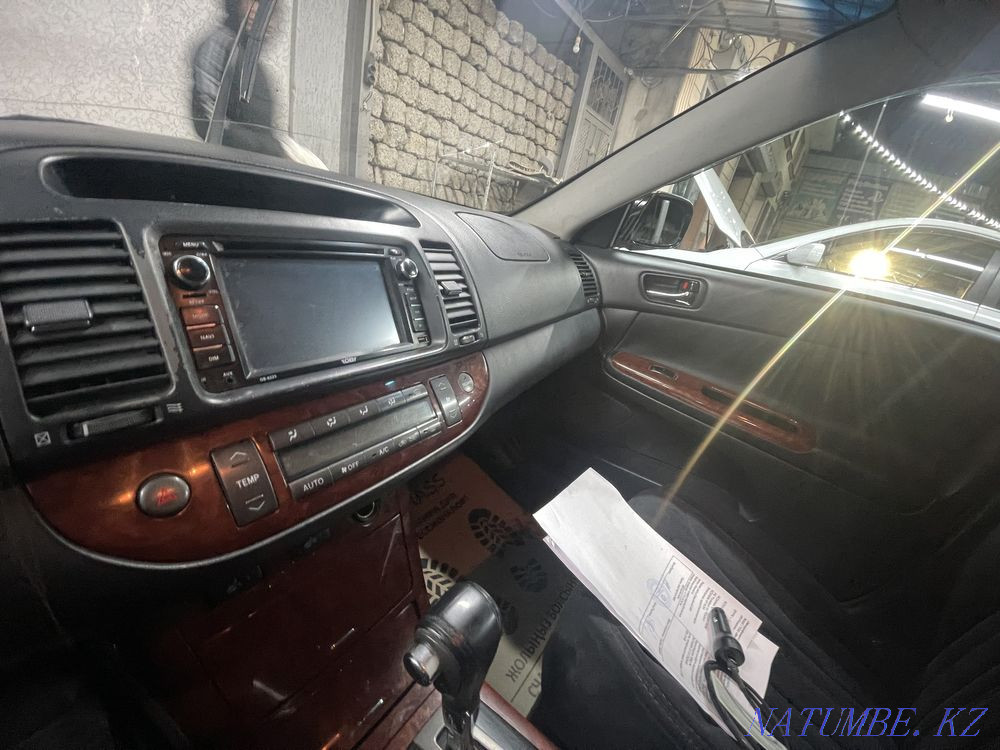 Toyota Camry    года Шымкент - изображение 8