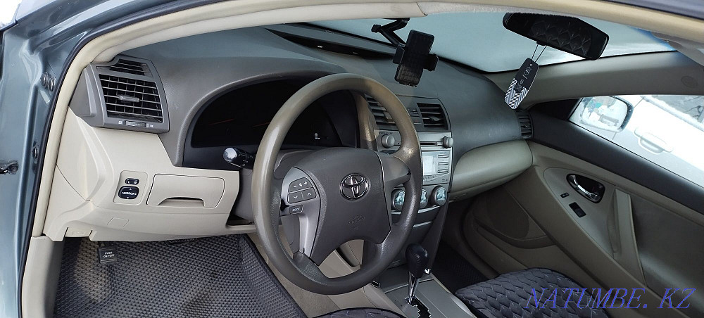 Toyota Camry    года Астана - изображение 6