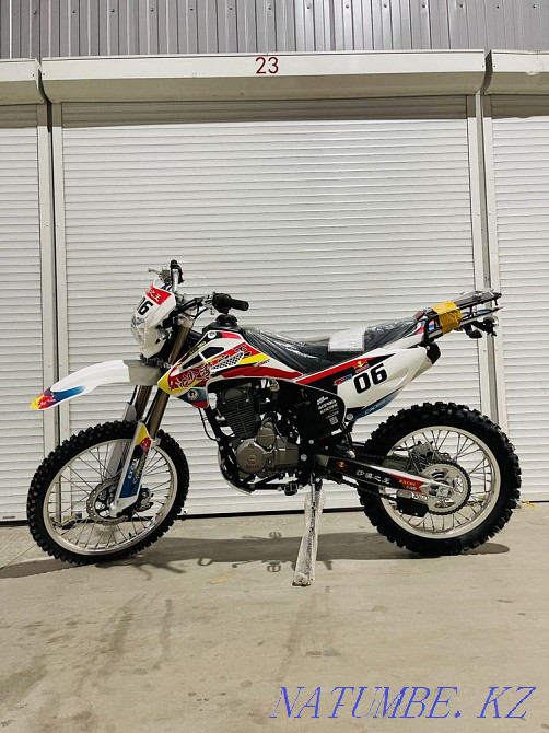 06 Enduro 250cc Oral - photo 2