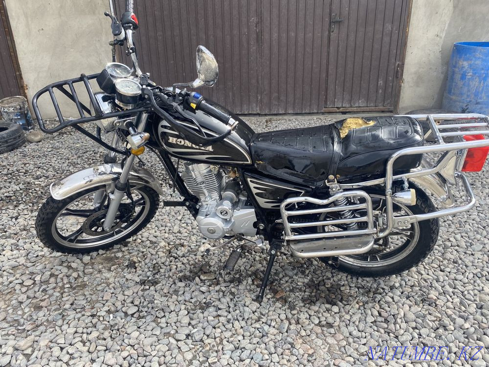 Motorcycle 200 cc  - photo 2