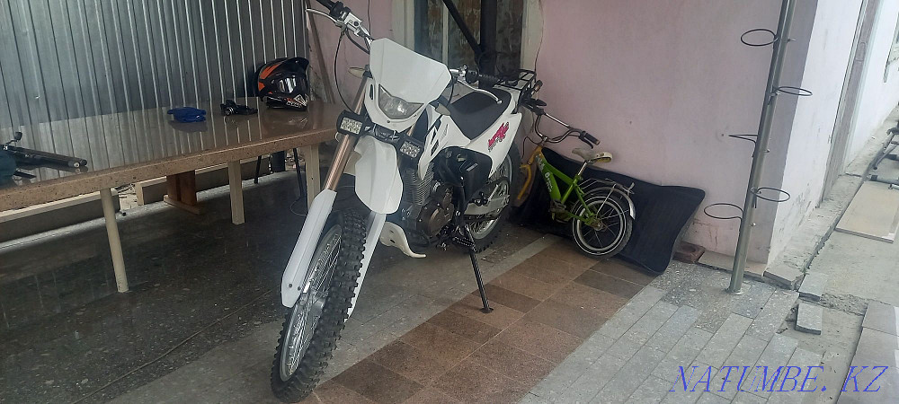 Enduro Zoom RTF250  - photo 1