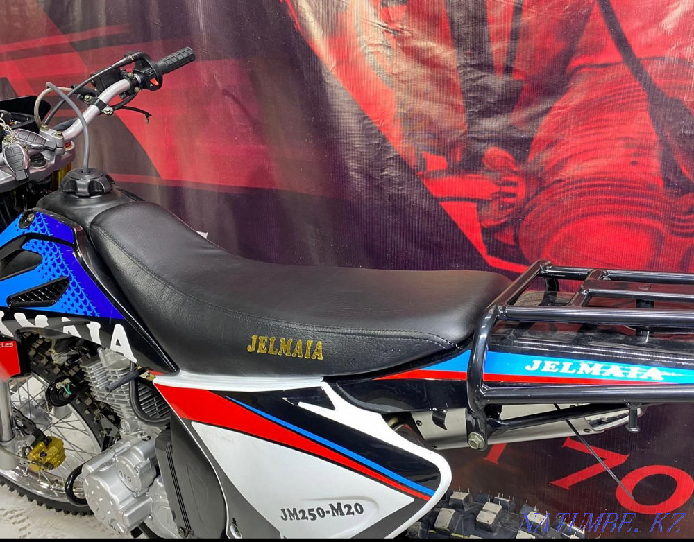 Motorcycle Motorcycle  - photo 2