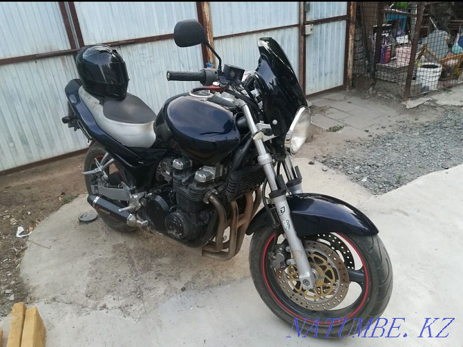 Sell motorcycle Kawasaki zr750 Oral - photo 1
