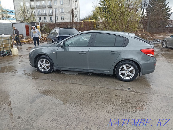 Chevrolet Cruze 2011 ж  - изображение 4