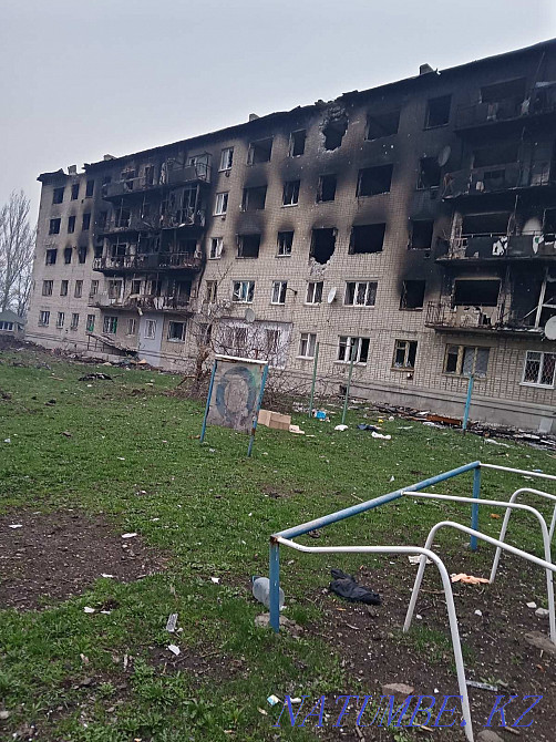 I'm looking for an electric guitar. A migrant, the house burned down. Dnipro - photo 2