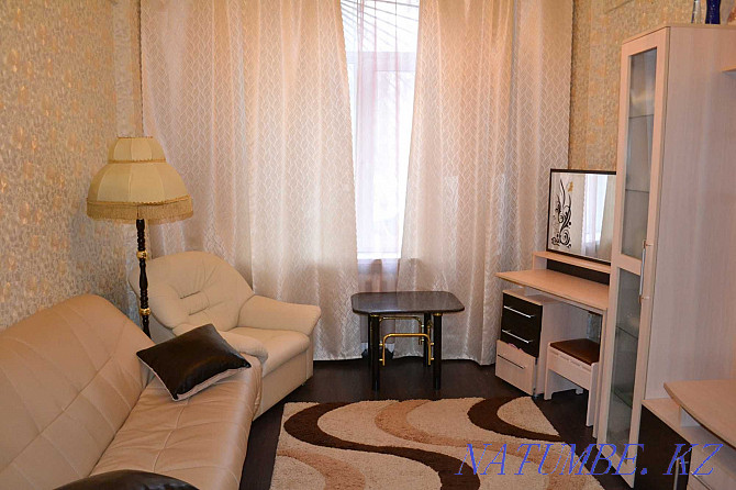 Rent NOT EXPENSIVE large room for girls, in the center of a prestigious area Aqtobe - photo 1