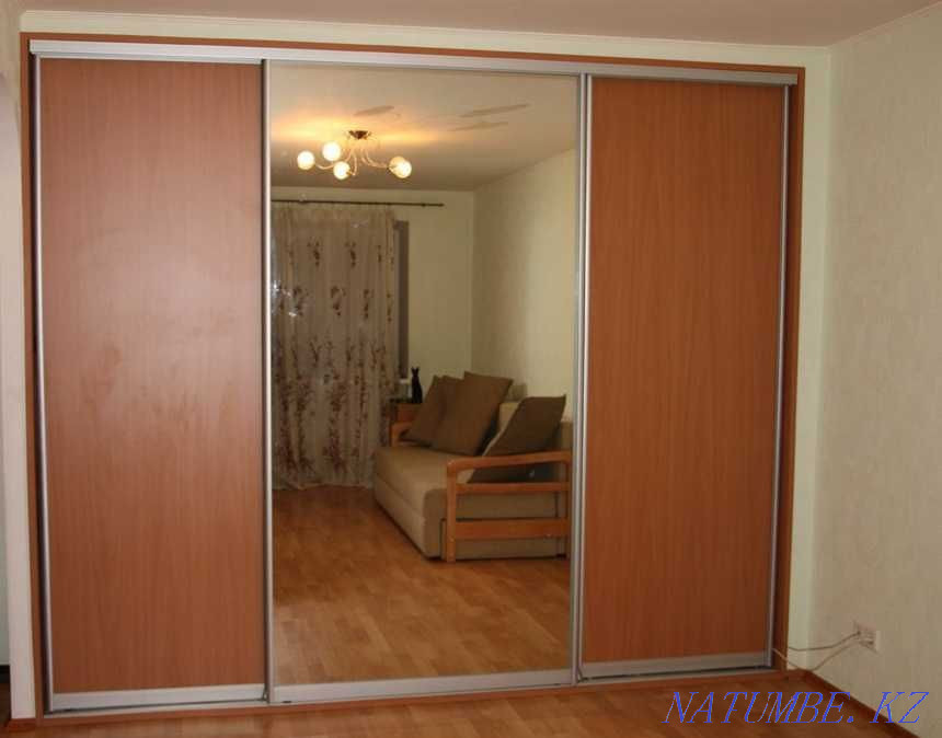 Мен бір қызды жатақханамен, иесімен бірге аламын.  Павлодар  - изображение 1