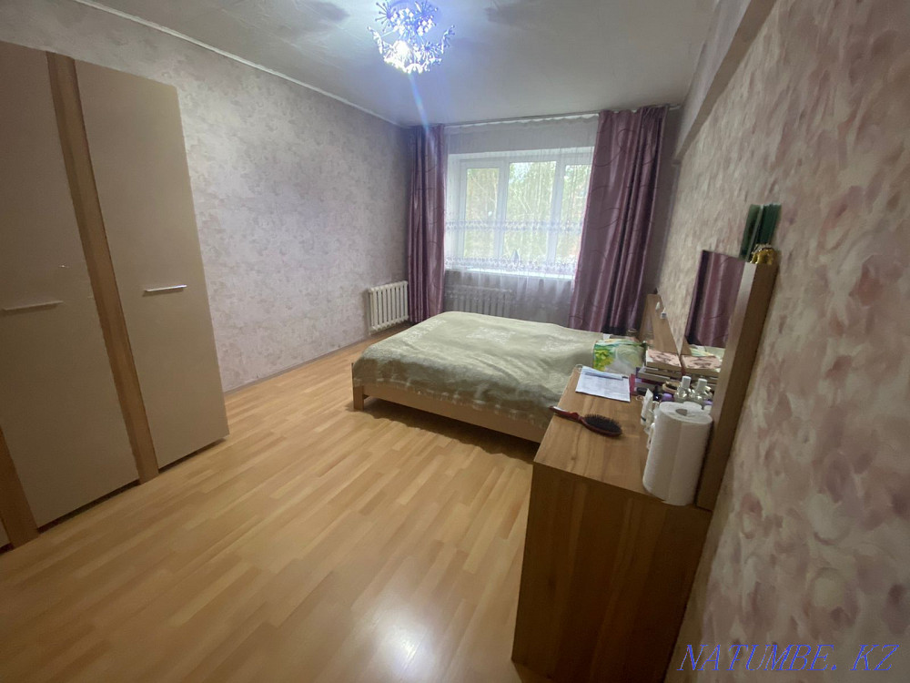 Гагарин Өтеповтың 3 бөлмелі пәтеріндегі бөлме  Алматы - изображение 1