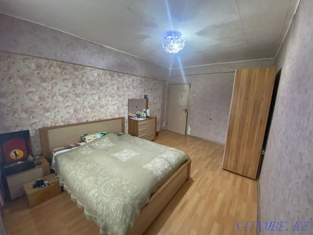 Гагарин Өтеповтың 3 бөлмелі пәтеріндегі бөлме  Алматы - изображение 3