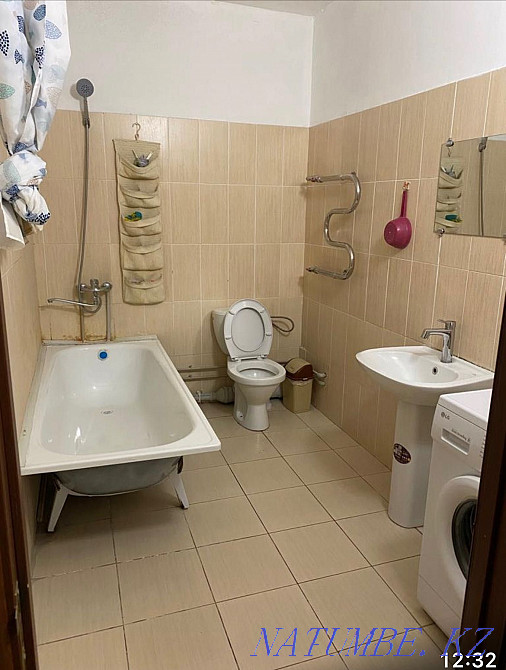 LCD Sputnik, Абай-Момышұлы. Бөлісу үшін қыз  Алматы - изображение 3