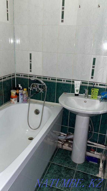 I rent a ROOM on 62 Ermekova street, station area. Karagandy - photo 5