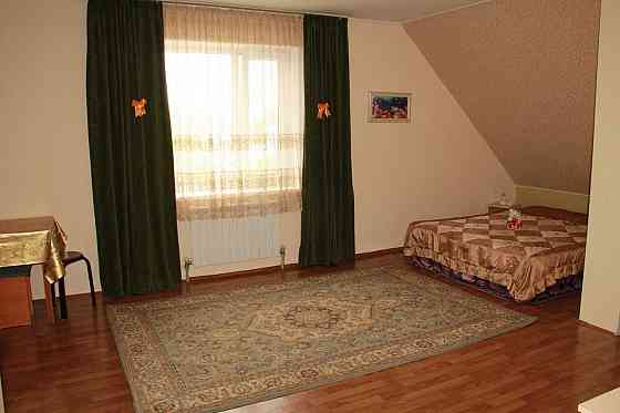 Большая комната для девушки на подселение  Алматы