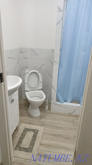 Біз шағын отбасылық жатақханада бөлмелерді жалға береміз, бөлменің ішінде барлық қолайлылық бар  Астана - изображение 6