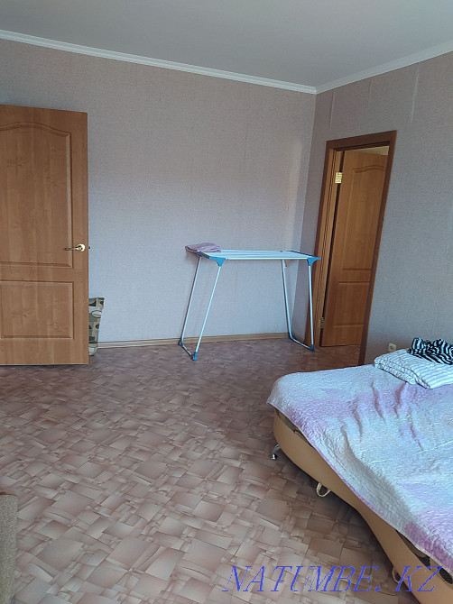 Срочно возьмём девушку с подселением Актобе - изображение 1