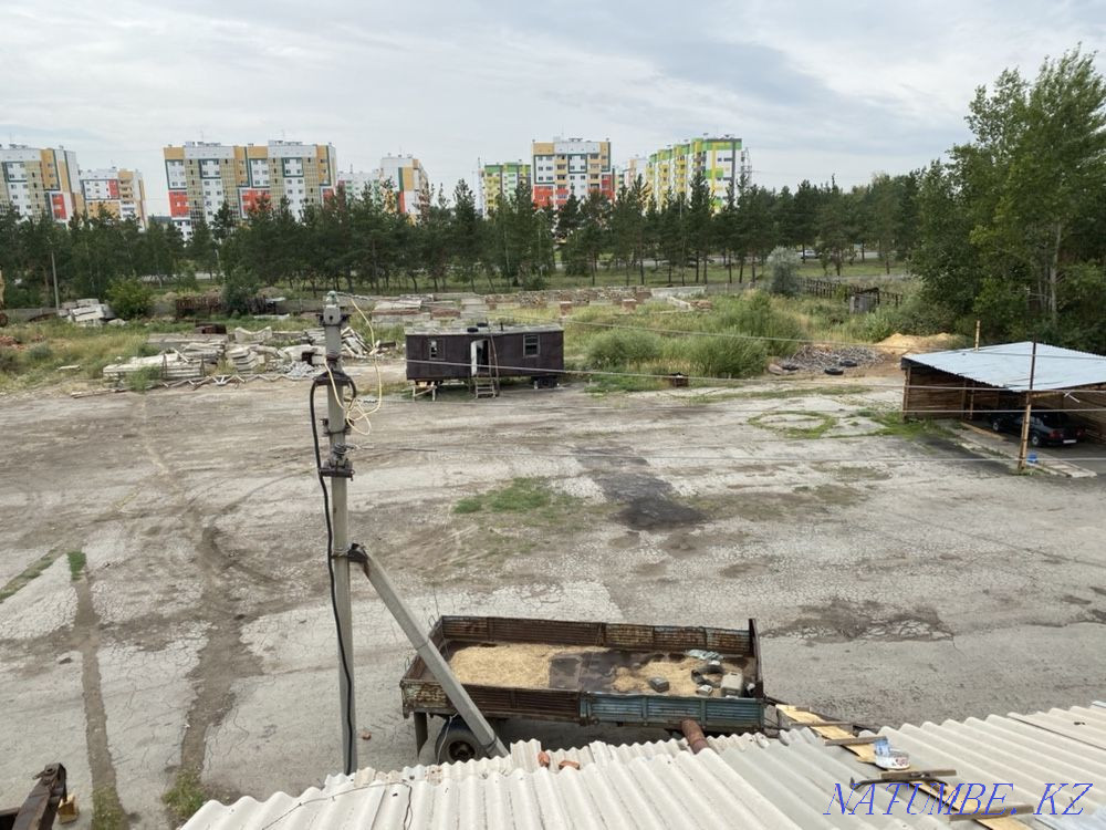 Site, territory with a railway dead end, there is a car 4 Tn Kostanay - photo 4