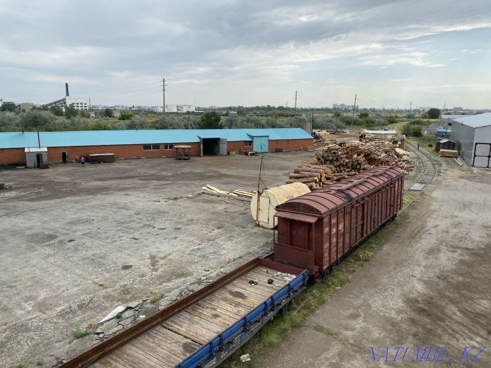 Site, territory with a railway dead end, there is a car 4 Tn Kostanay - photo 1