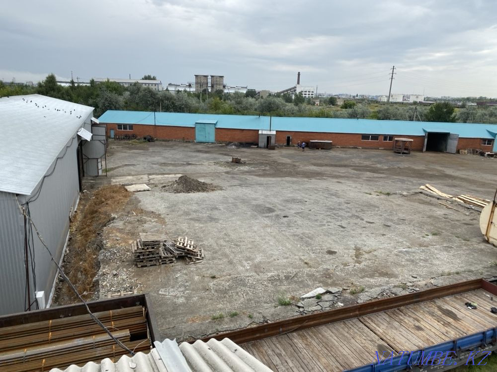 Site, territory with a railway dead end, there is a car 4 Tn Kostanay - photo 2